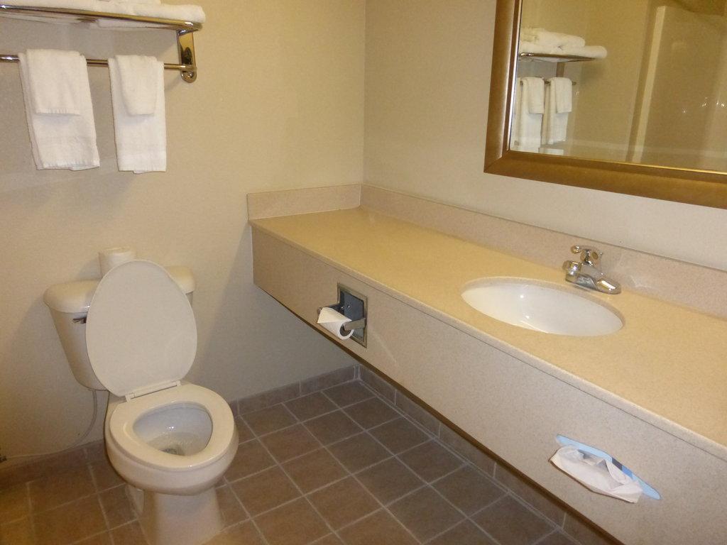 Red Roof Inn Newport News - Yorktown Eksteriør billede