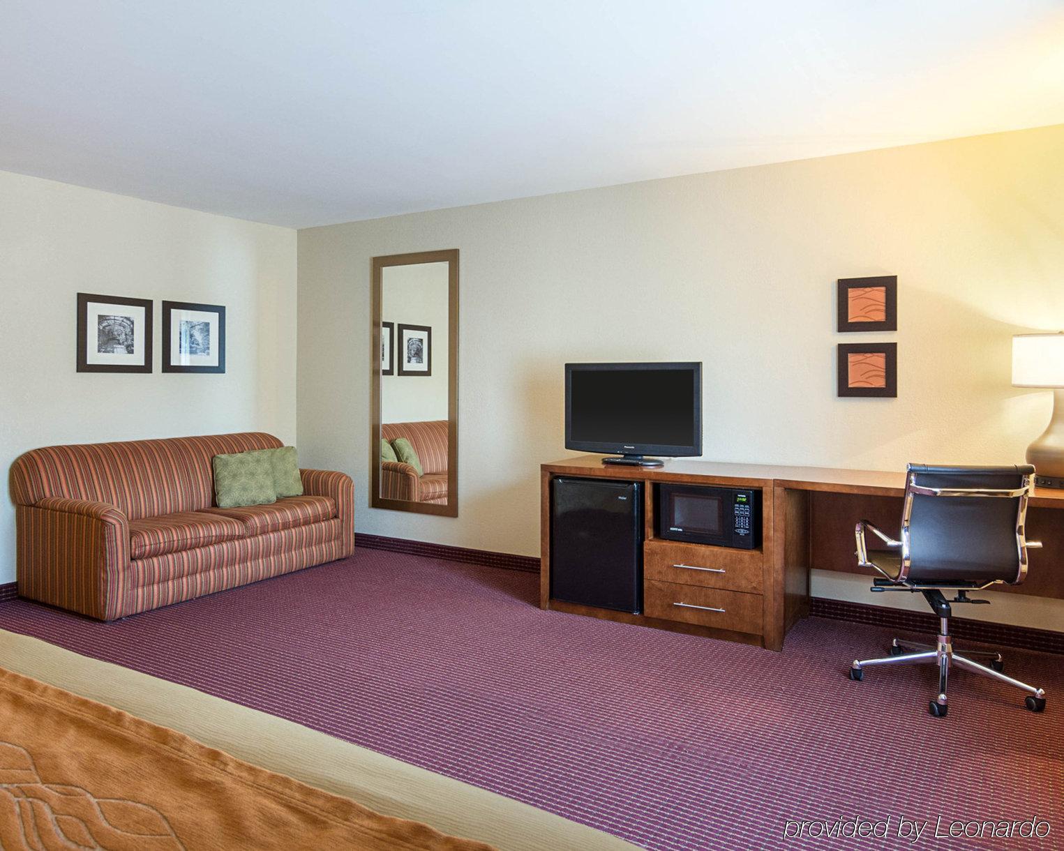 Red Roof Inn Newport News - Yorktown Eksteriør billede