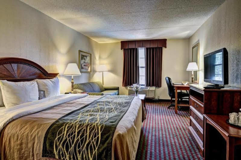 Red Roof Inn Newport News - Yorktown Eksteriør billede
